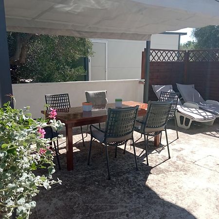 Apartman Carpe Diem Sutomiscica Exteriör bild